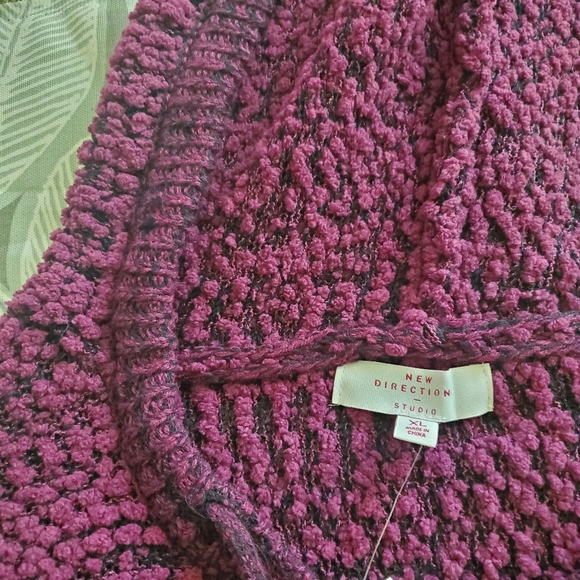 New Directions Popcorn Pullover with Hood Size XL - Picture 5 of 5